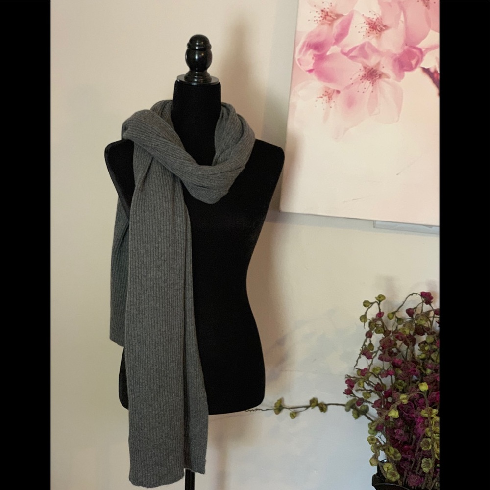 Portolano 100% Cashmere Ribbed knit Scarf Shawl